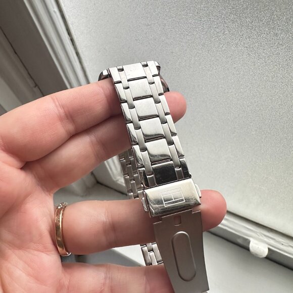 Tommy Hilfiger men's watch - Picture 2 of 3